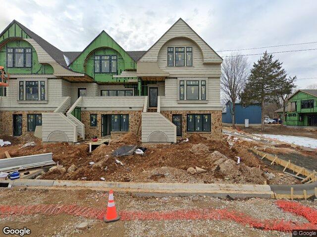 422 se c st, bentonville,  AR 72712