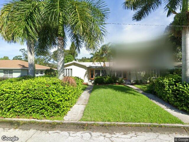 240 mateo way ne, saint petersburg,  FL 33704