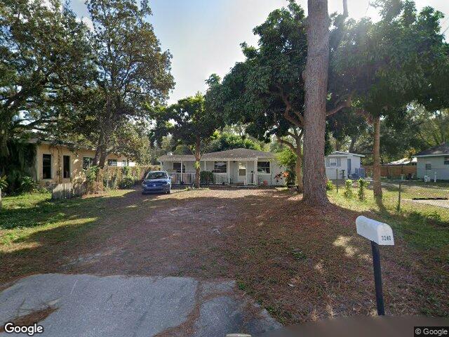 3240 70th ave n, saint petersburg,  FL 33702