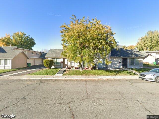 1544 chester sq, sparks,  NV 89431