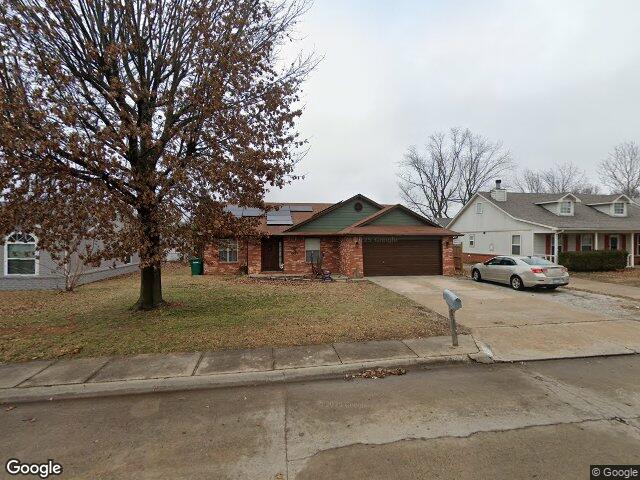 3807 w locust st, rogers,  AR 72756