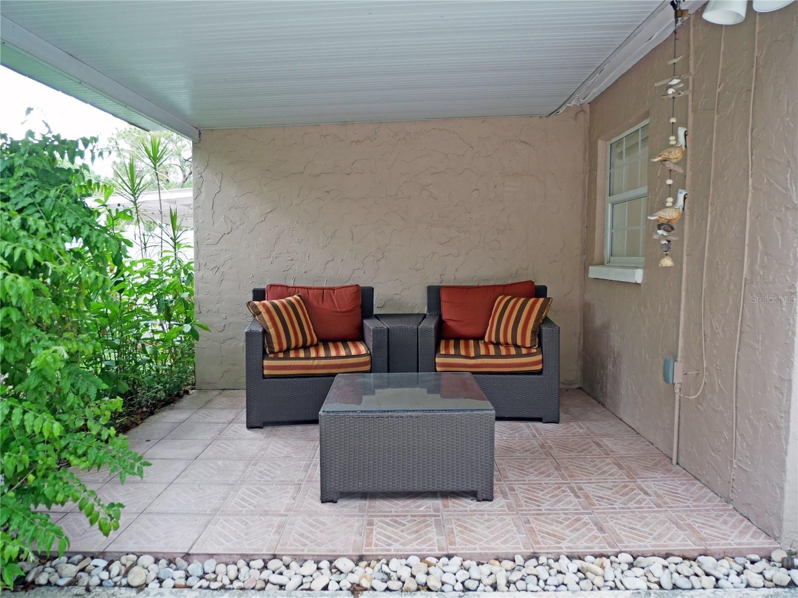 232 84th ave ne, saint petersburg,  FL 33702