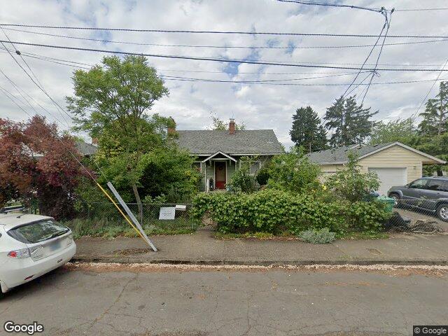 7135 se gladstone st, portland,  OR 97206
