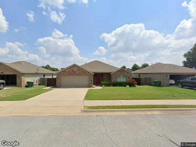 703 olivia ln, centerton,  AR 72719