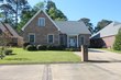 9 twin oaks pl, laurel,  MS 39440