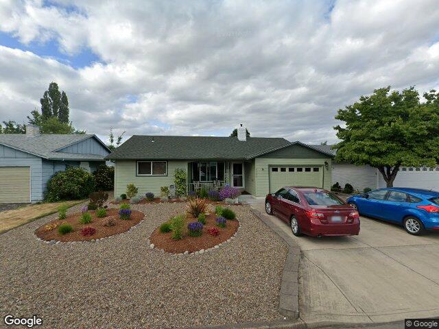 2093 w hayes st, woodburn,  OR 97071