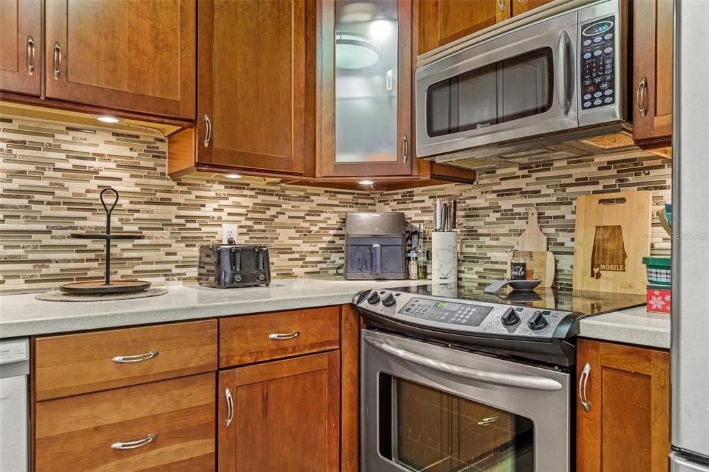 4311 huntington st ne, saint petersburg,  FL 33703
