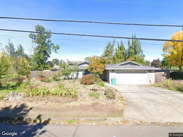 6683 se clackamas rd, portland,  OR 97267