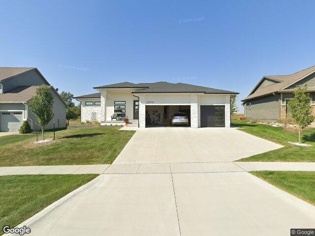 2770 nw 167th st, clive,  IA 50325