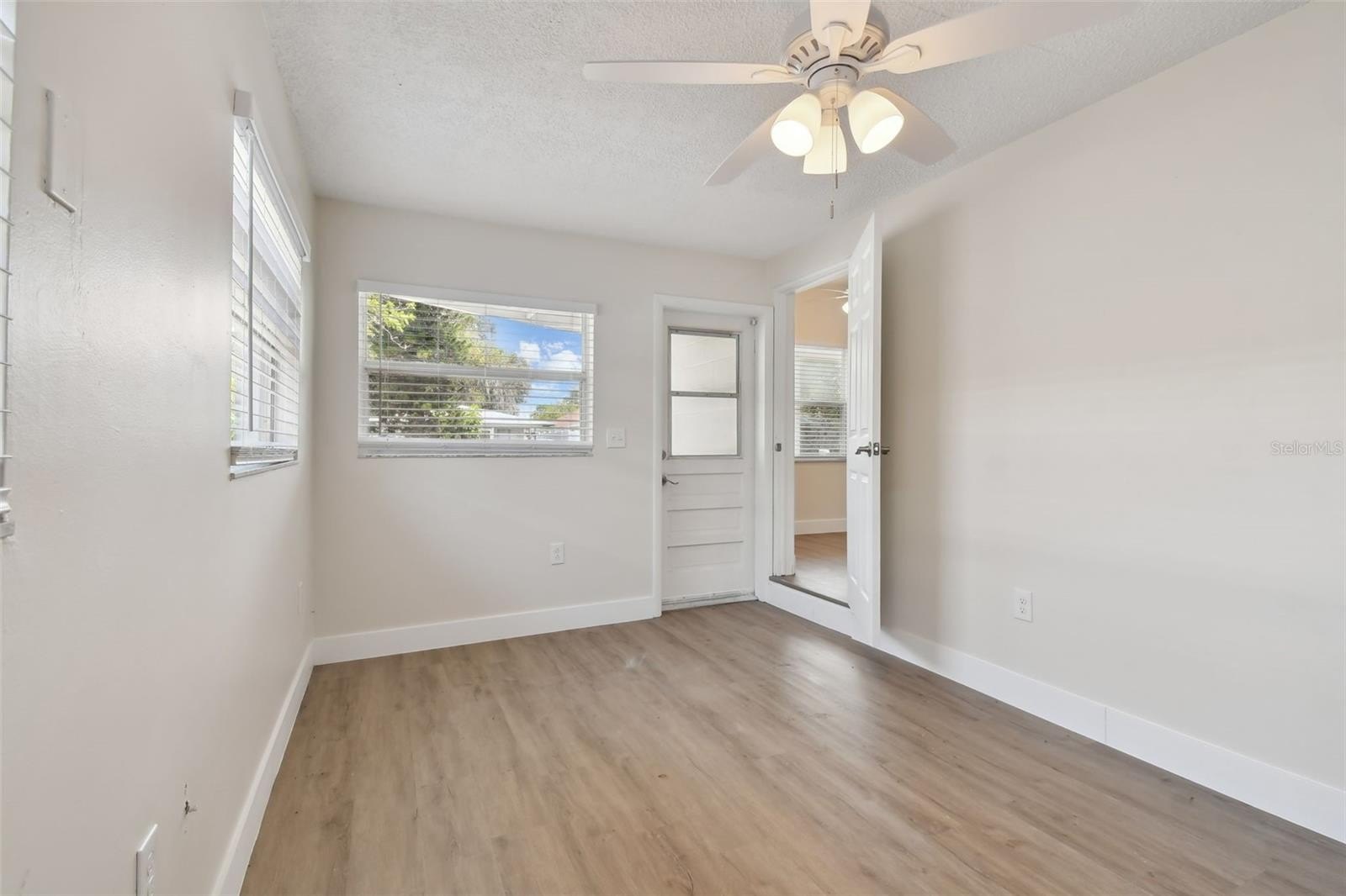 5136 13th ave s, gulfport,  FL 33707