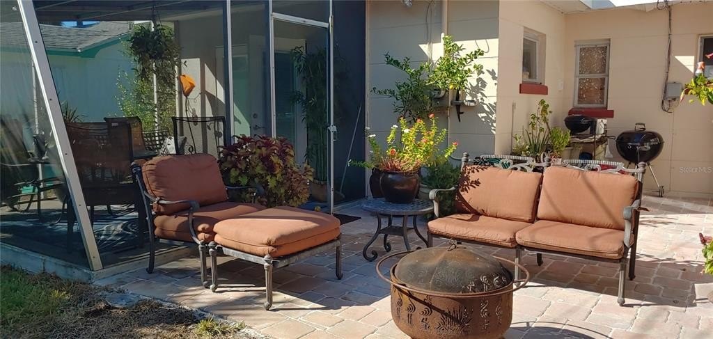 334 72nd ave, st pete beach,  FL 33706