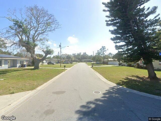 809 e glen oak, clearwater,  FL 33759