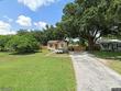 741 58th ave ne, saint petersburg,  FL 33703