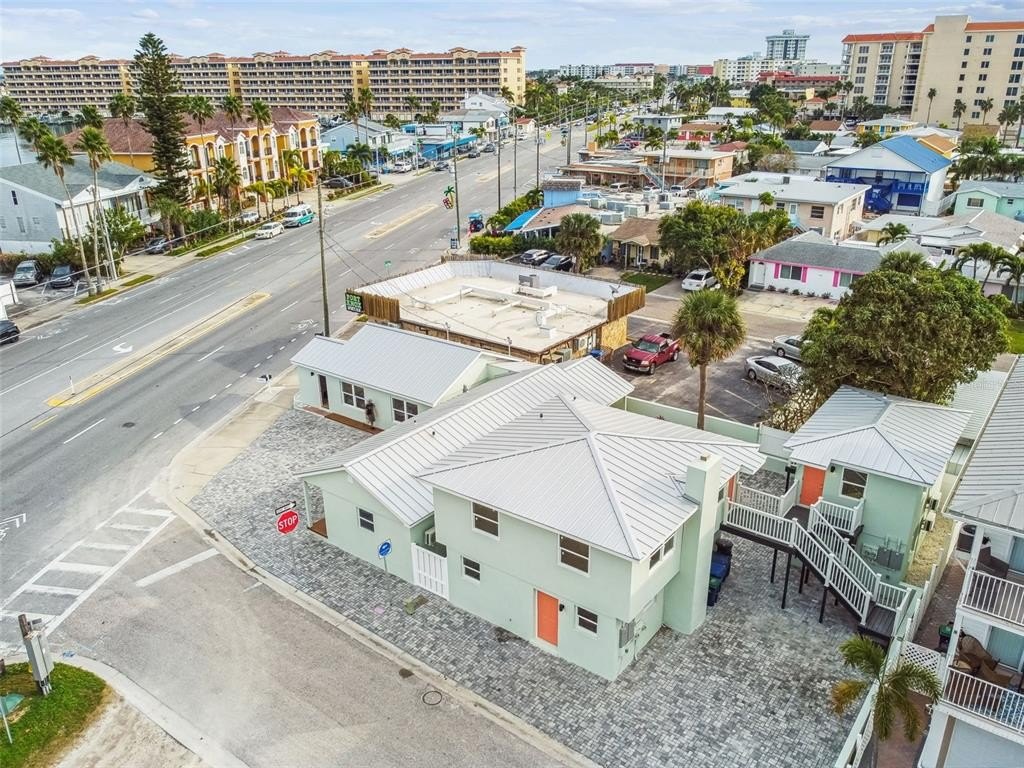 122 coral ave, redington shores,  FL 33708