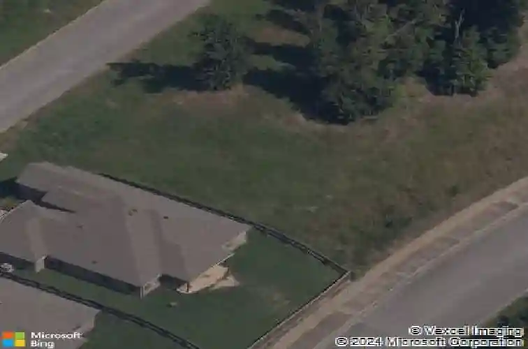 1810 ne chaucer st, bentonville,  AR 72712