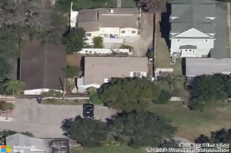 417 1/2 scotland st, dunedin,  FL 34698