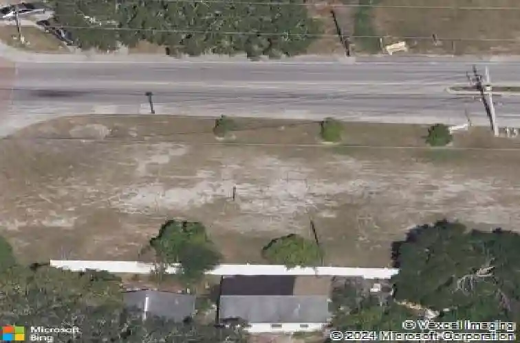 s disston avenue, tarpon springs,  FL 34689