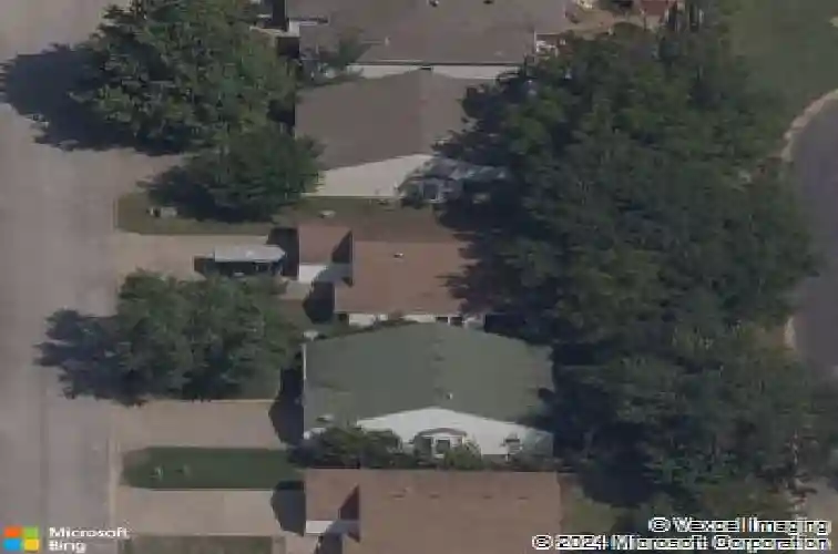 1210 spring st, bentonville,  AR 72712