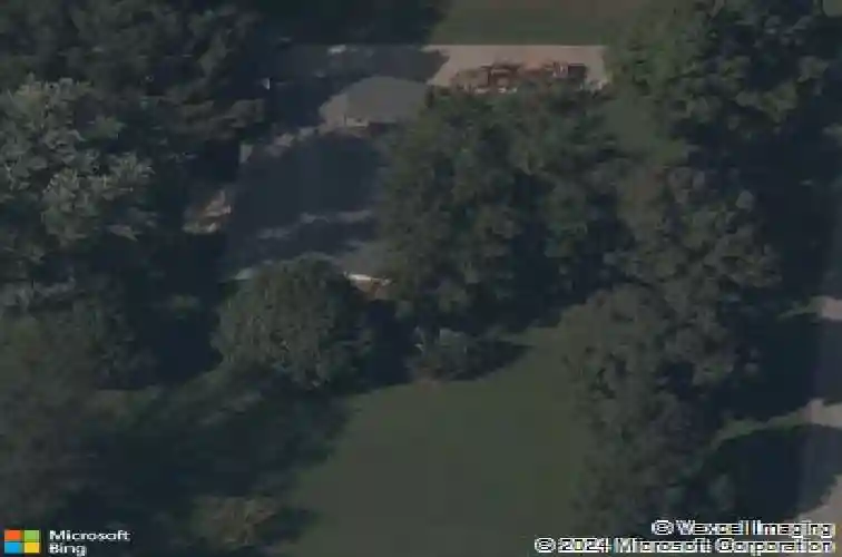 318 honeysuckle st, lowell,  AR 72745