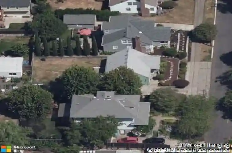 2115 se 30th ave, portland,  OR 97214