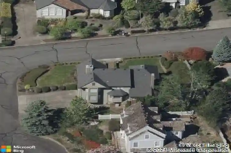 8710 nw hazeltine st, portland,  OR 97229