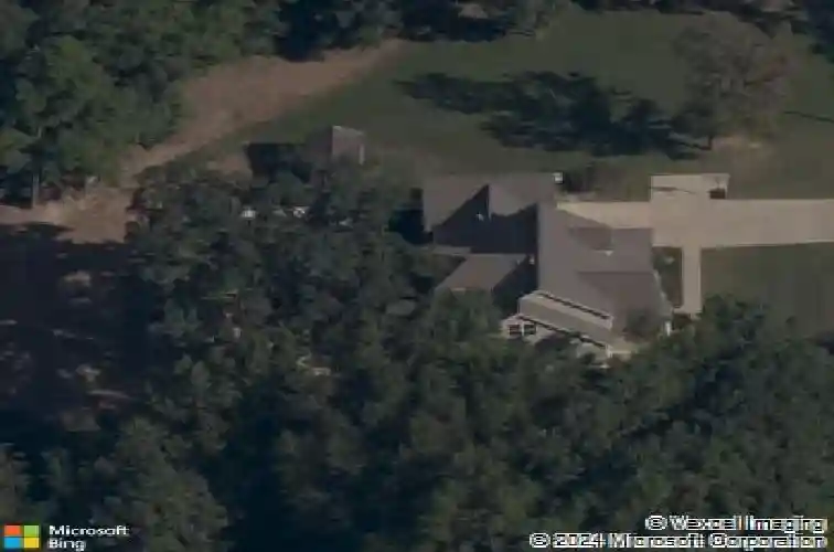 1642 oak tree ln, rogers,  AR 72756