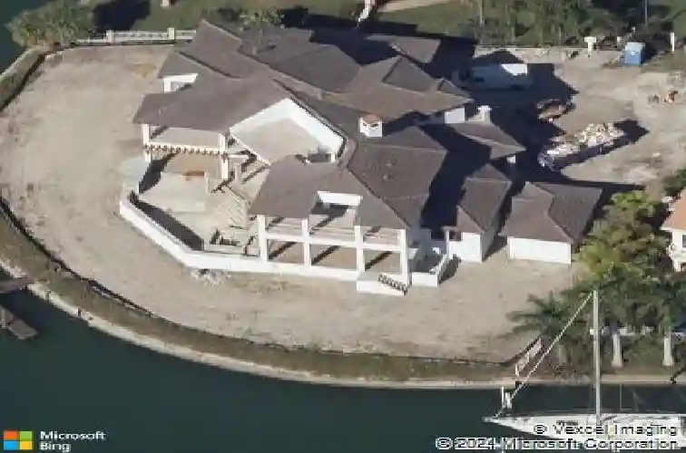 206 6th st e, saint petersburg,  FL 33715