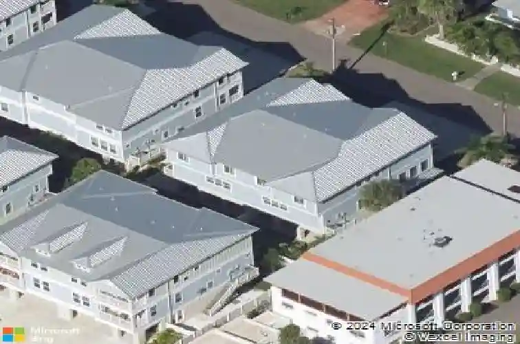 16306 1st st e, redington beach,  FL 33708