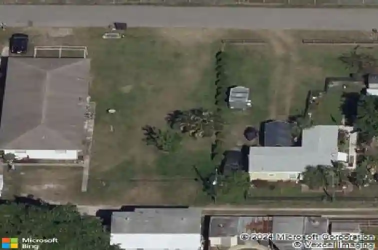 2644 42nd ave n, saint petersburg,  FL 33714