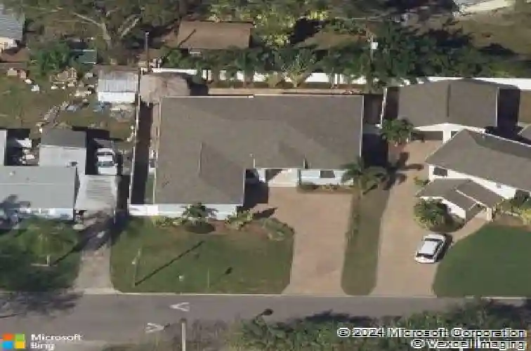 1235 50th ave n, saint petersburg,  FL 33703