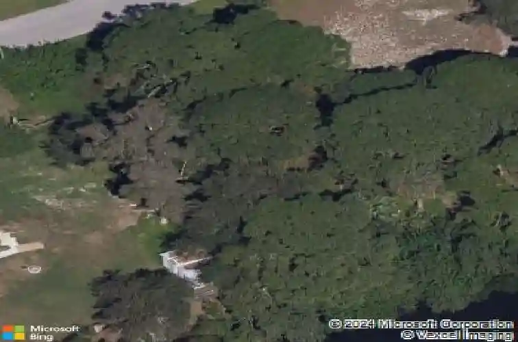 1615 sea breeze dr, tarpon springs,  FL 34689