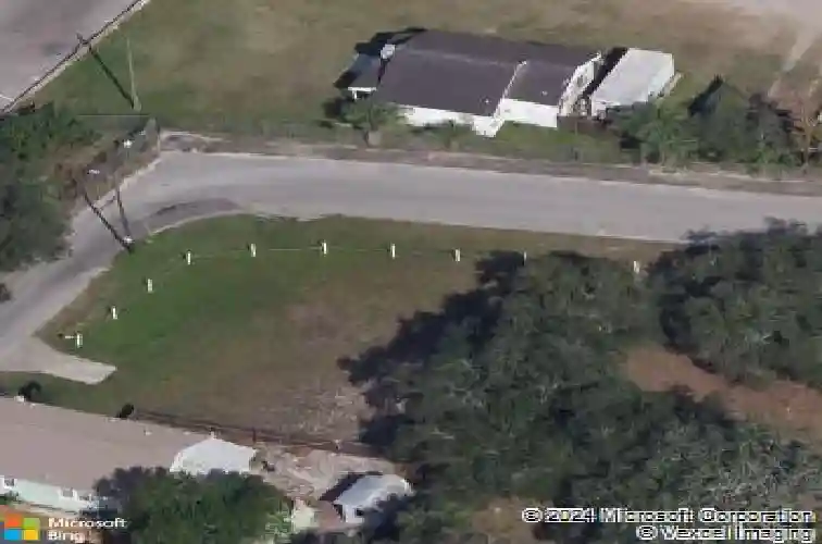 alderman street, tarpon springs,  FL 34689