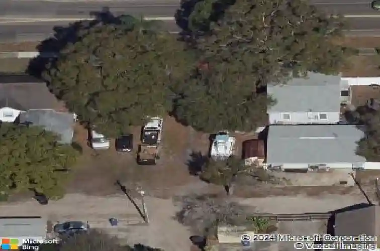 2716 13th ave n, saint petersburg,  FL 33713