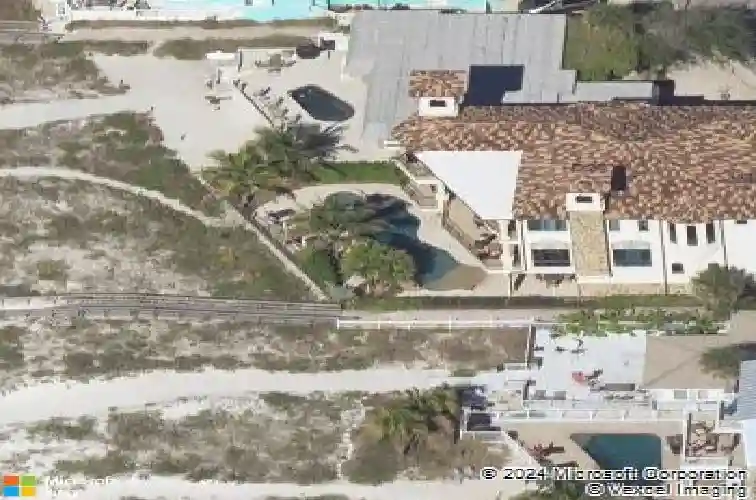 17824 lee ave, redington shores,  FL 33708