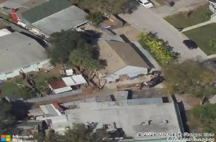 ne, st petersburg,  FL 33702