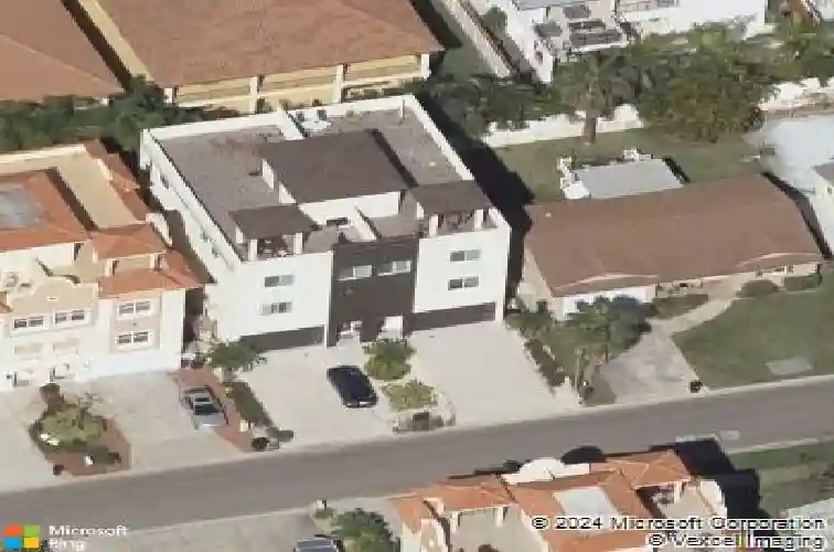 156 175th ave e, redington shores,  FL 33708