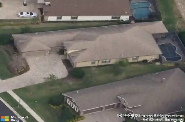 3037 wentworth way, tarpon springs,  FL 34688