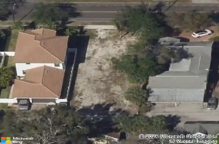 842 30th ave n, saint petersburg,  FL 33704