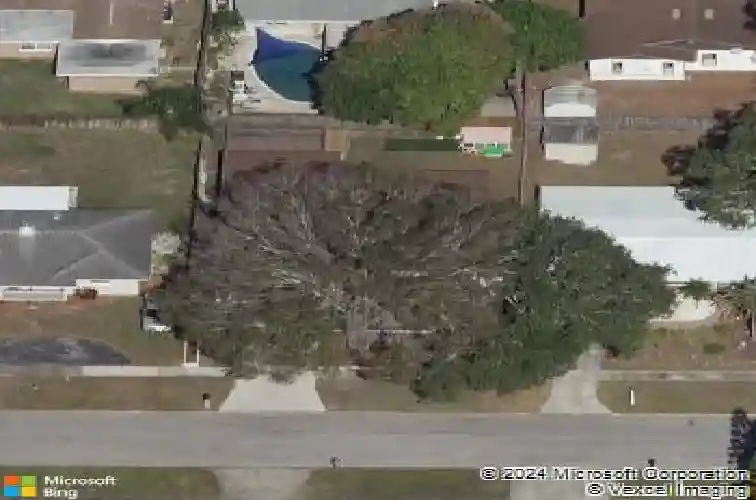 1150 7th ave ne, largo,  FL 33770