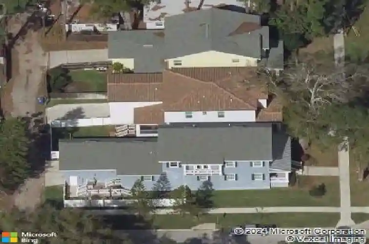 4916 3rd st n, saint petersburg,  FL 33703