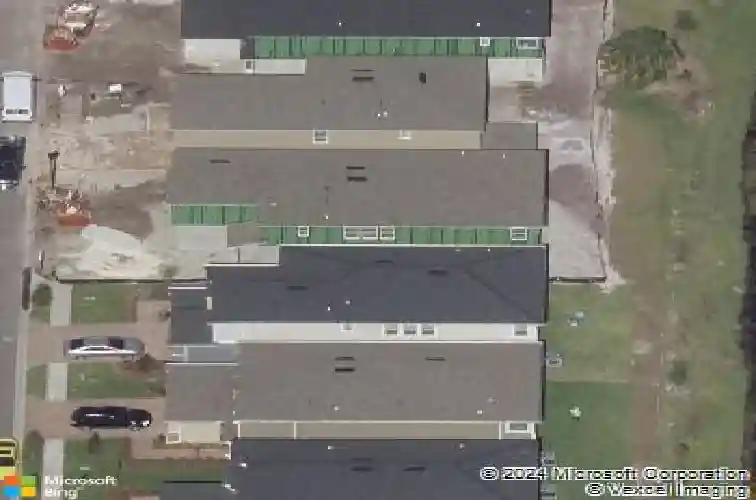 8147 artisan cir, seminole,  FL 33777