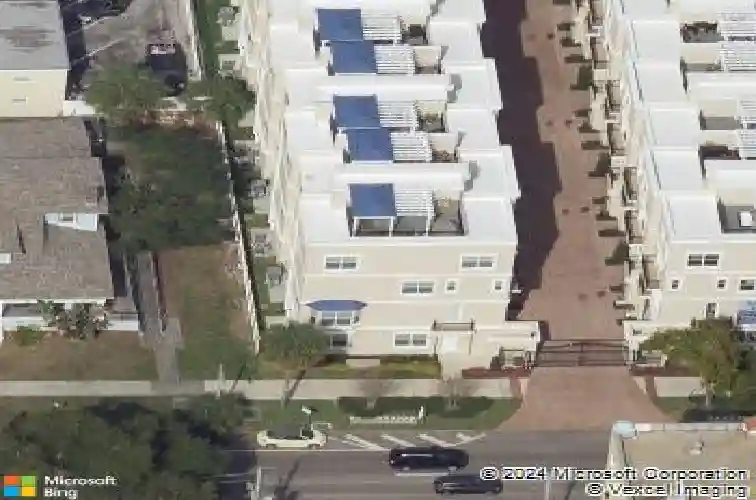 408 regent ln n, saint petersburg,  FL 33701