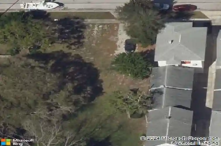 810 32nd ave n, saint petersburg,  FL 33704