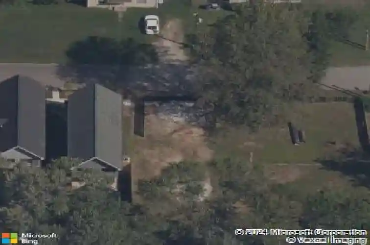 230 se 7th st, bentonville,  AR 72712