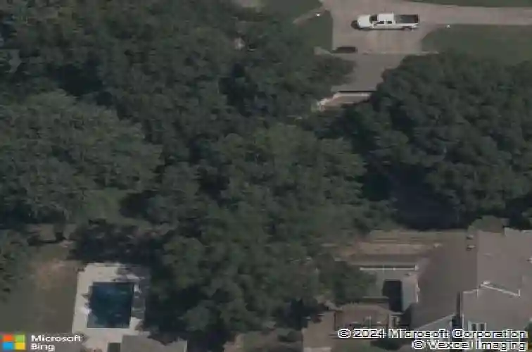 715 nw 8th st, bentonville,  AR 72712