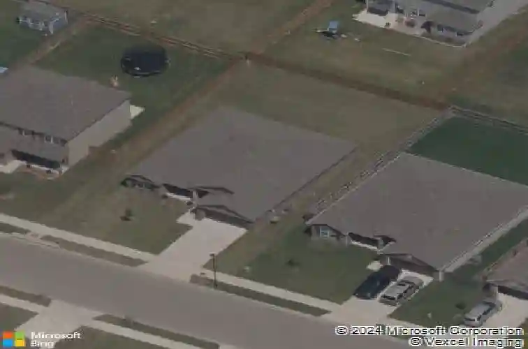 2502 elmwood ave, lowell,  AR 72745