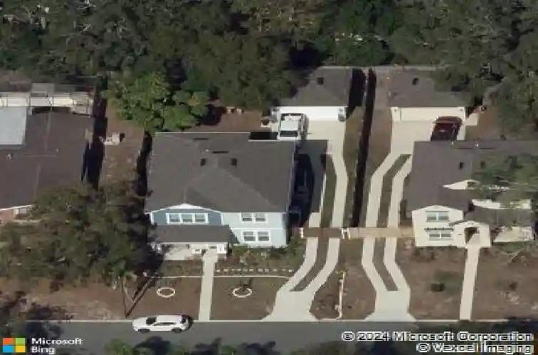 135 24th ave s, saint petersburg,  FL 33705