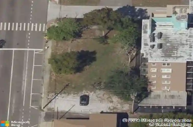 233 8th street n, st petersburg,  FL 33701