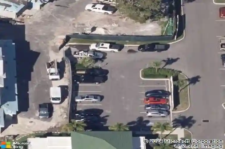 12 country club ln, belleair,  FL 33756