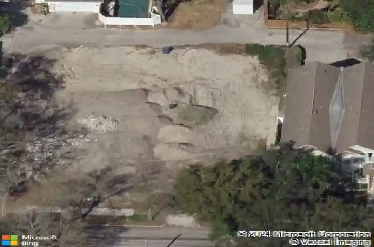  saint petersburg,  FL 33704